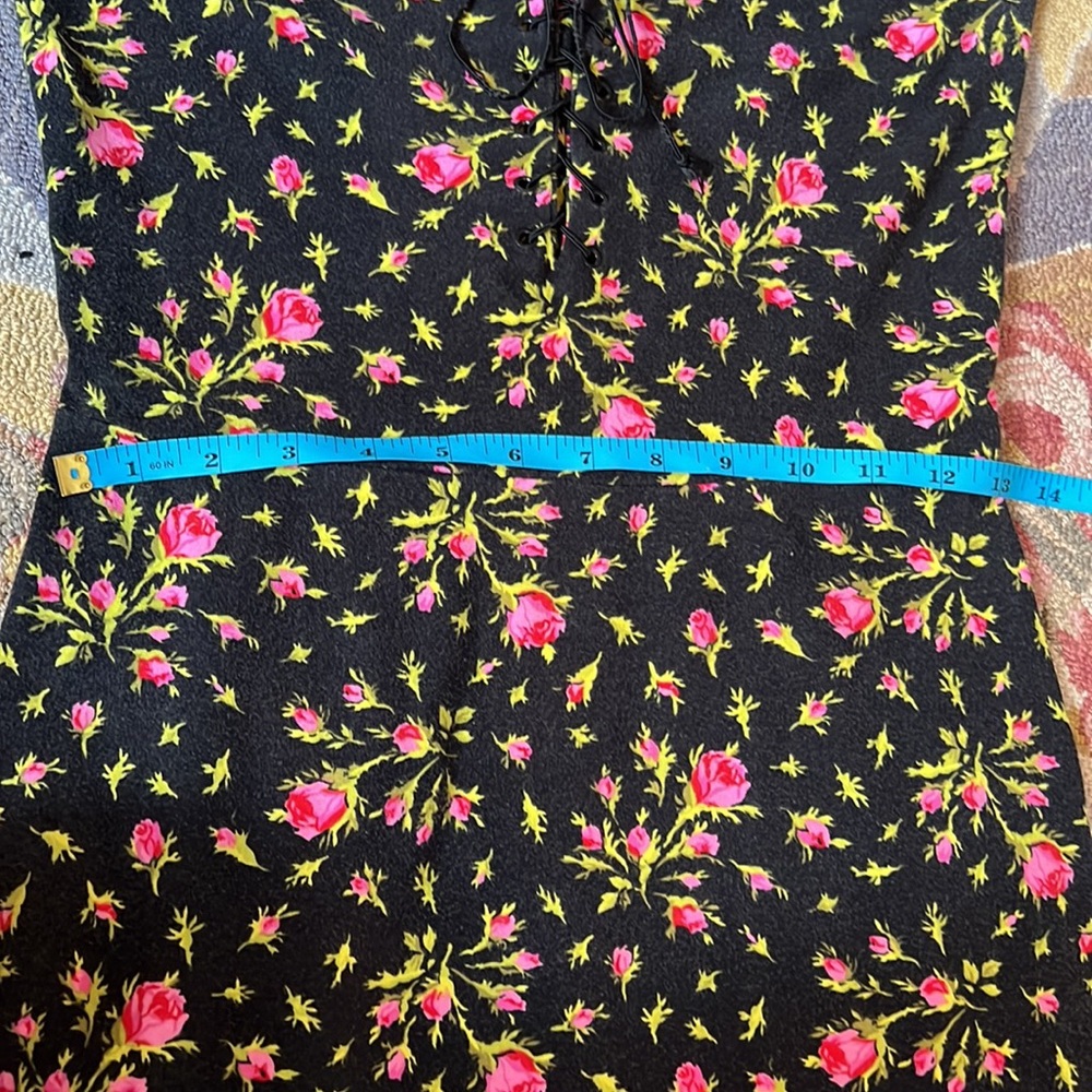VINTAGE BETSEY JOHNSON COTTON BODYCON ROSES MILKMAID MIDI DRESS - Picture 4 of 11